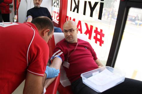 O­M­Ü­ ­S­a­ğ­l­ı­k­ ­U­y­g­u­l­a­m­a­ ­v­e­ ­A­r­a­ş­t­ı­r­m­a­ ­M­e­r­k­e­z­i­n­d­e­ ­k­a­n­ ­b­a­ğ­ı­ş­ı­ ­k­a­m­p­a­n­y­a­s­ı­ ­d­ü­z­e­n­l­e­n­d­i­